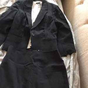 Black Ann Taylor business suit
